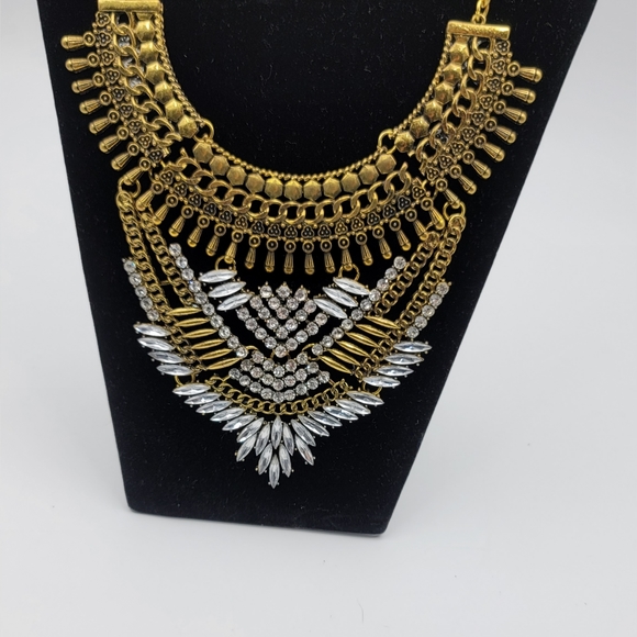 Fashion statement gold and rhinestone Bible necklace - Picture 4 of 6